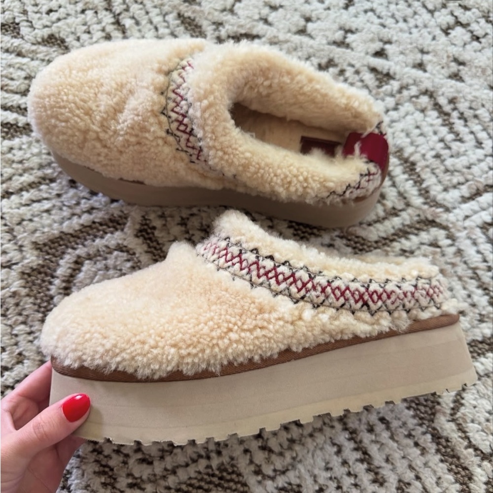 UGG Tazz Slippers
